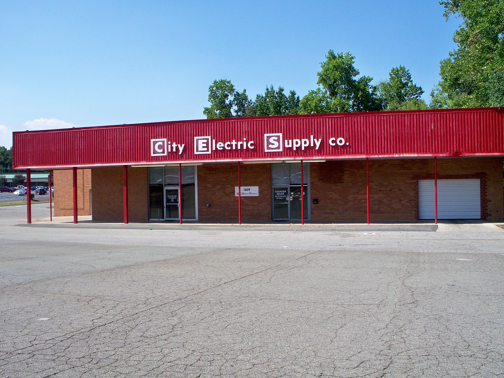 Byrds, Burlington NC. Former Byrd's Food Center, 16091625… Flickr