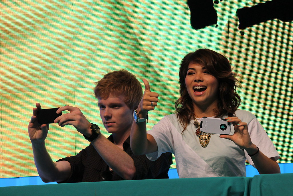 Lemonade Mouth Cast Signing at the Disney Channel Pavilion… Flickr