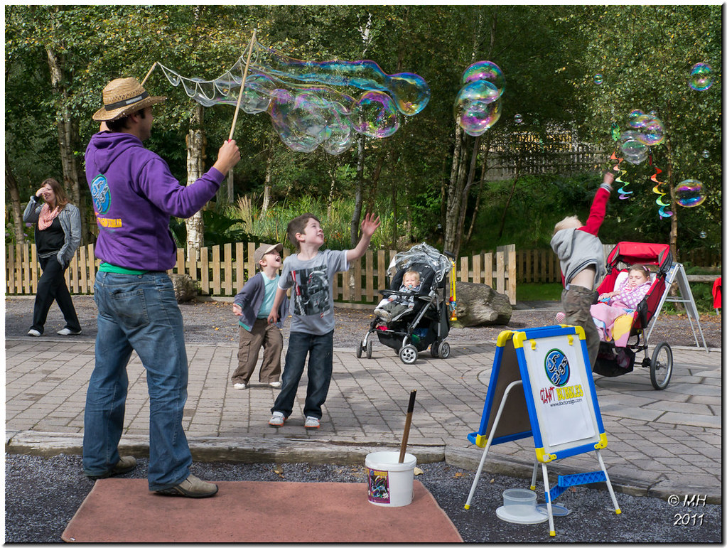 Dr Zig's giant bubbles Greenwood Forest Park is a great pl… Flickr