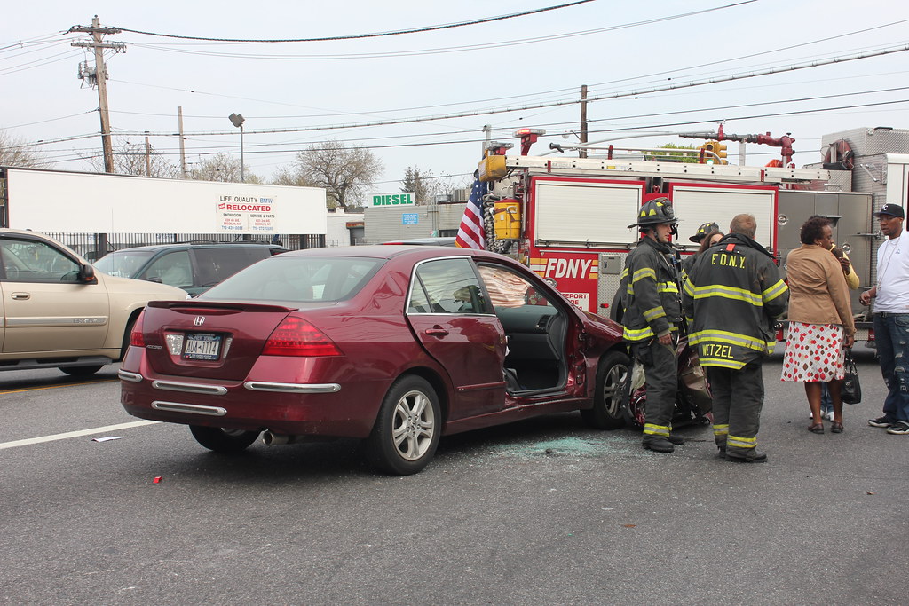 MVA/PIN 5/3/2011 Brooklyn Remsen Ave x Foster Ave, FDNY… Flickr