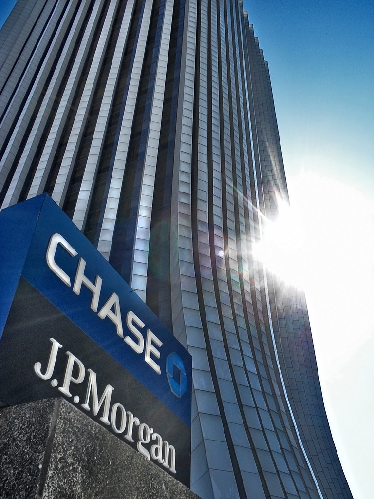Chase Tower The Chase Tower, also known as Lincoln First B… Flickr