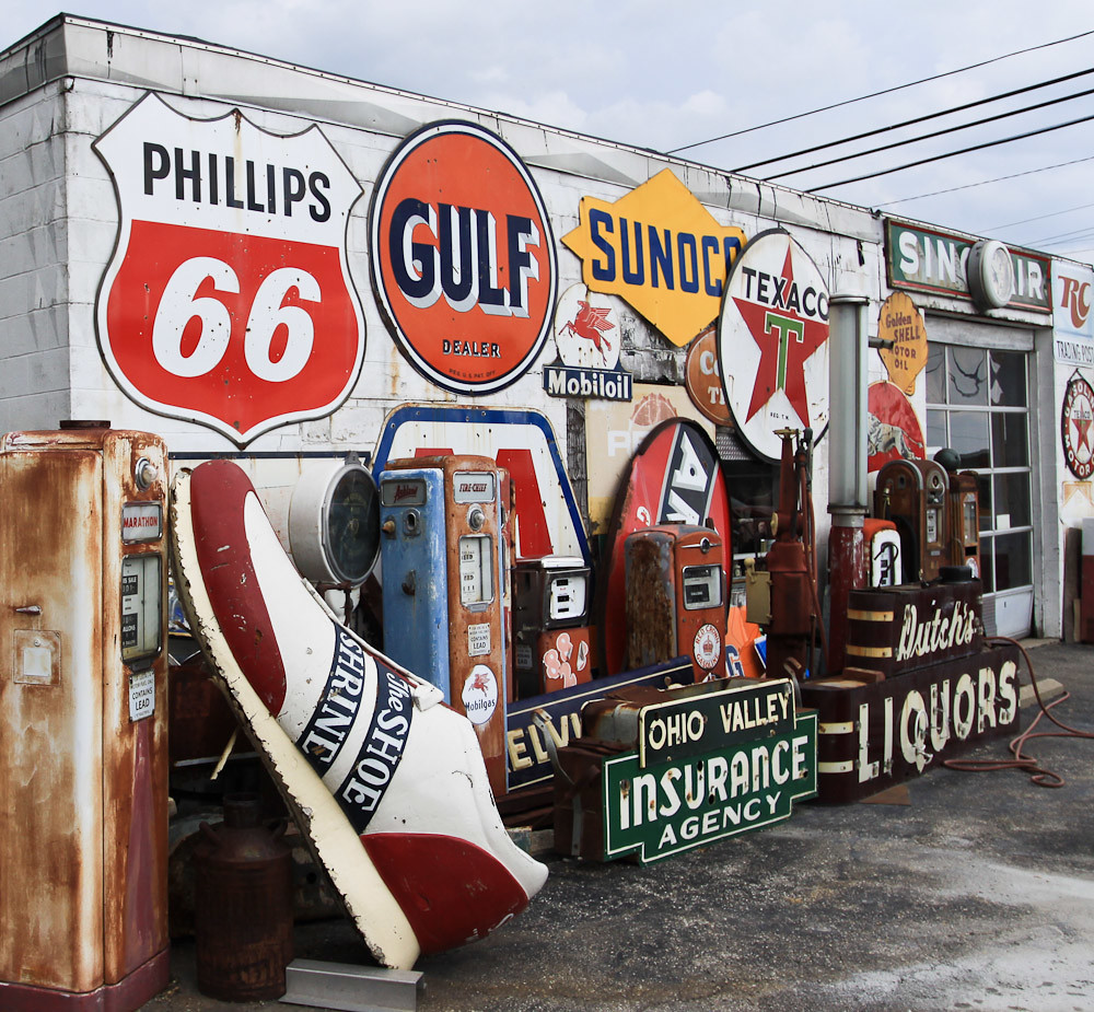 Sign Lover Lawrenceburg, Indiana a used car dealership w… Flickr
