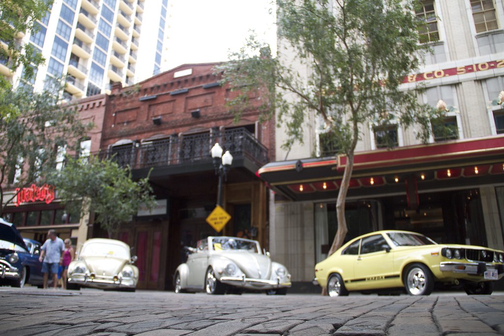 Church Street Car Show Few cars near the end of line. face… Flickr