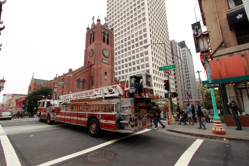 Fire Truck in Chinatown, San Francisco Bayliss Flickr