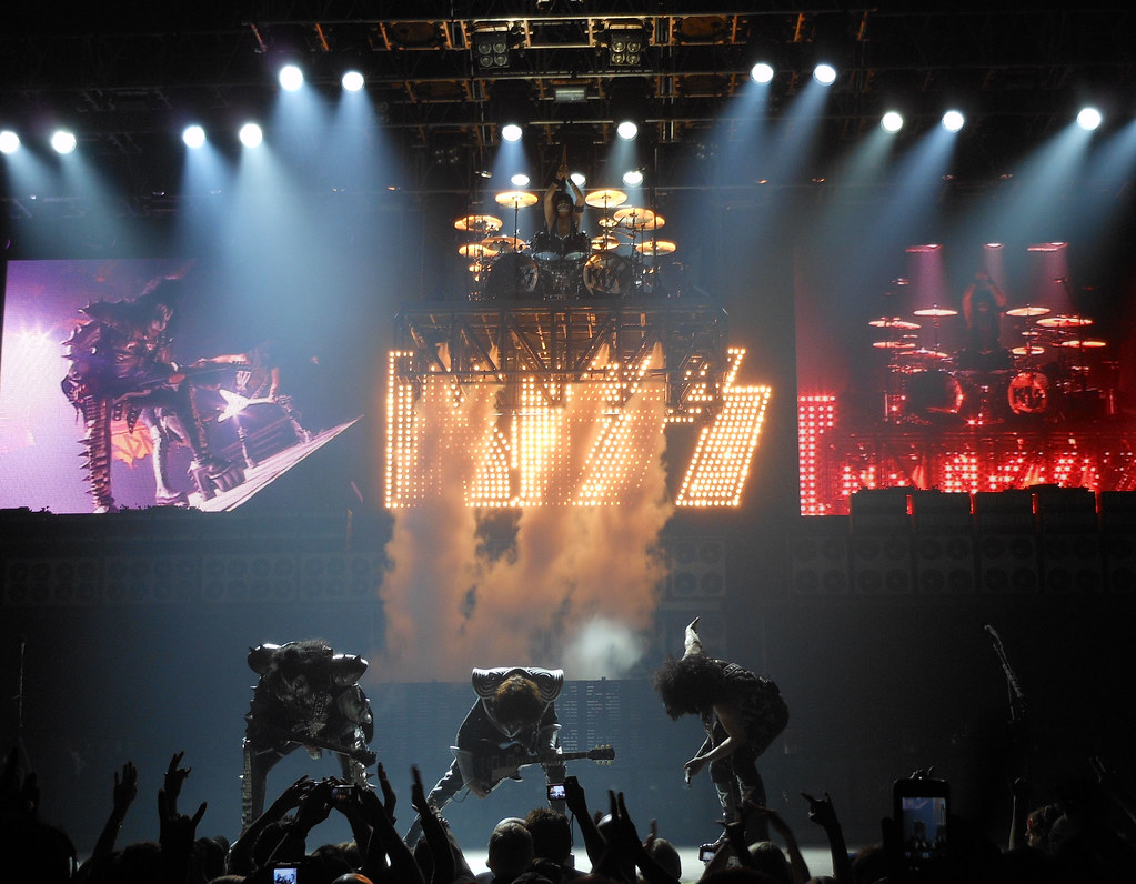 KISS live Abbotsford, BC, Canada, 2011 KISS closing the se… Flickr