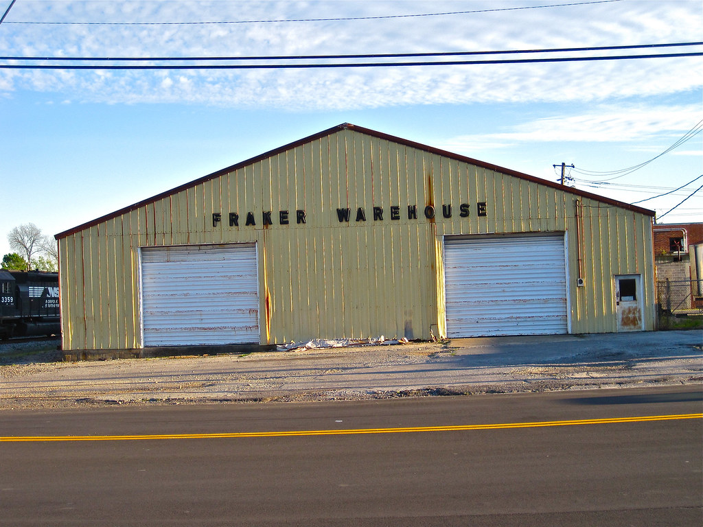 Fraker Warehouse, Dalton, GA It's a slow day at the Fraker… Flickr