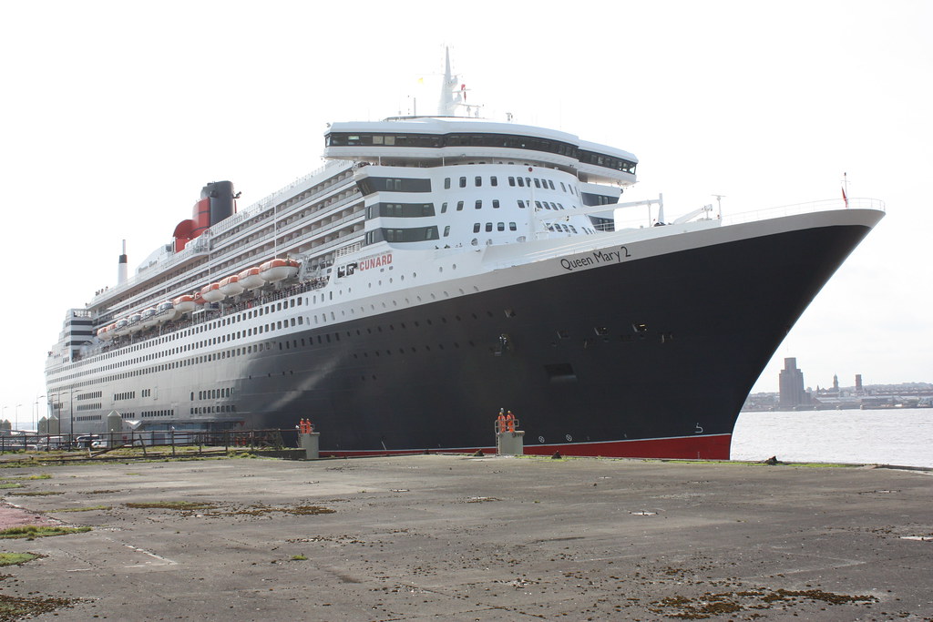 Queen Mary 2 visits the Mersey Queen Mary 2 visits the Mer… Flickr