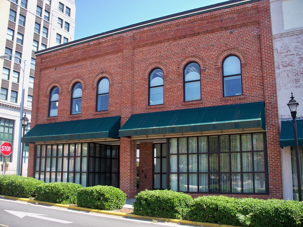 A&P, Ivory/Swan Store, Burlington NC. 406 (former A&P) 4… Flickr