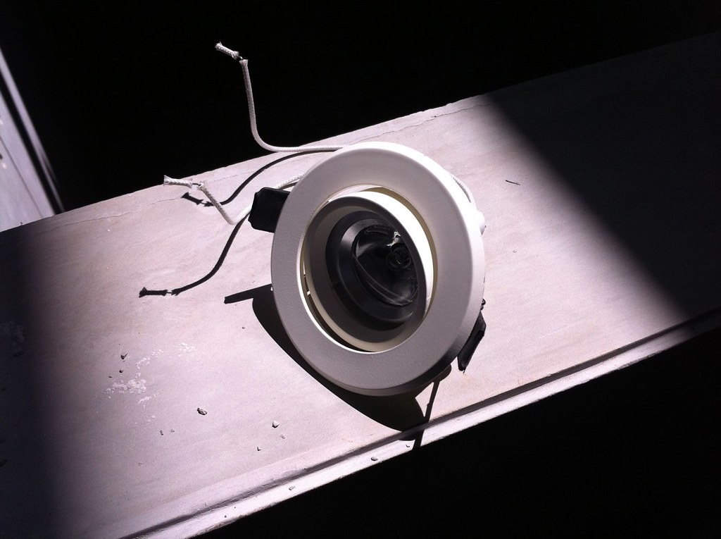 Ceiling light fixture MR16 plugs, 70mm opening, for 3W, 12… Flickr