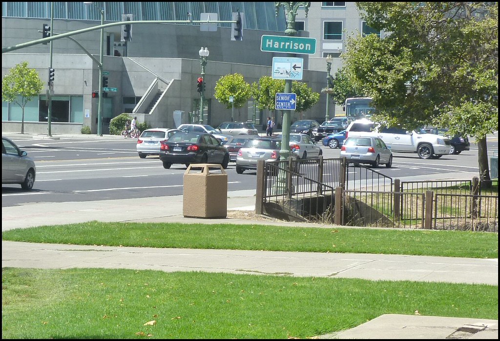 Oakland Park g796 Oakland Park near Harrison Ave. Vince Flickr