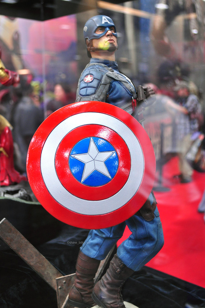 SDCC 2011 Exhibit Hall Sideshow Collectibles Captain Ame… Flickr