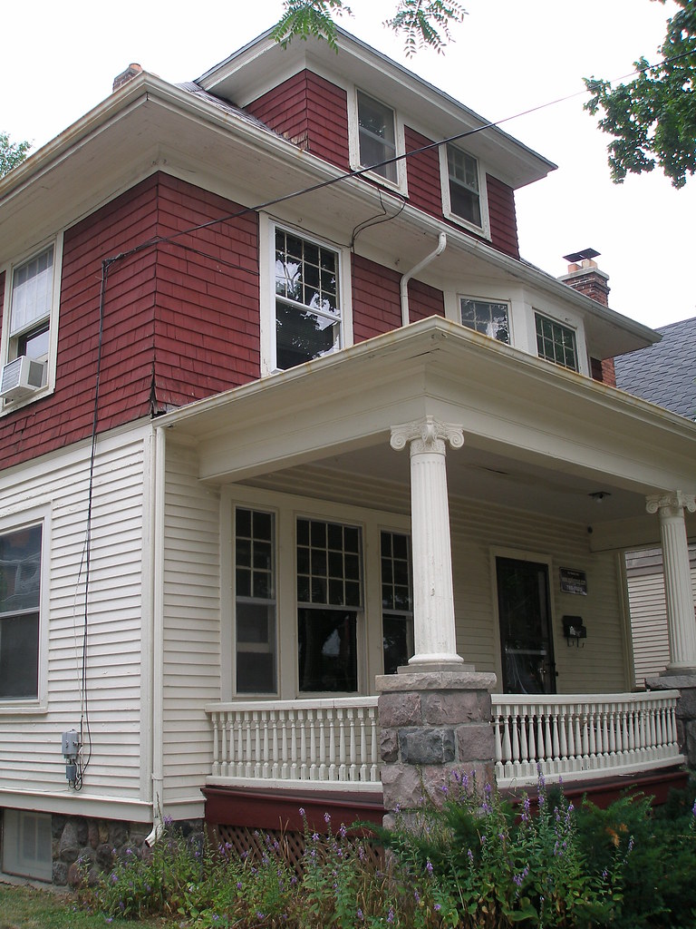 205 N Thayer My summer home. I had the corner room on the … Flickr