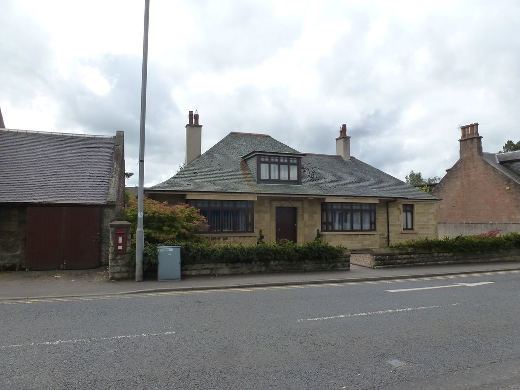 Ayr rd Boswell Cottage, post box in wall KittyWake Flickr