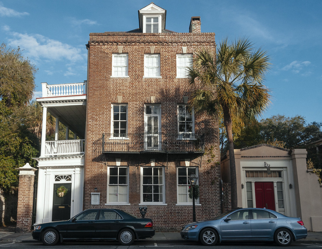 Daniel Ravenel House (c. 1796), 68 Broad St, Charleston, S… Flickr