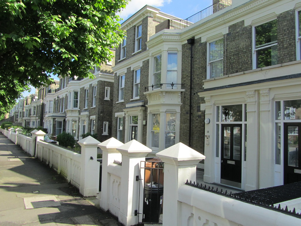 Bethune Road. {listed buildings]. 1428 Bethune Road. Stok… Flickr