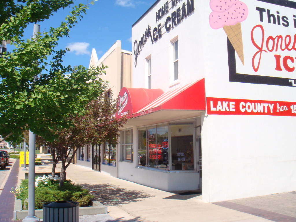 DSC02981 Ice Cream stop on the way home Ernie Flickr
