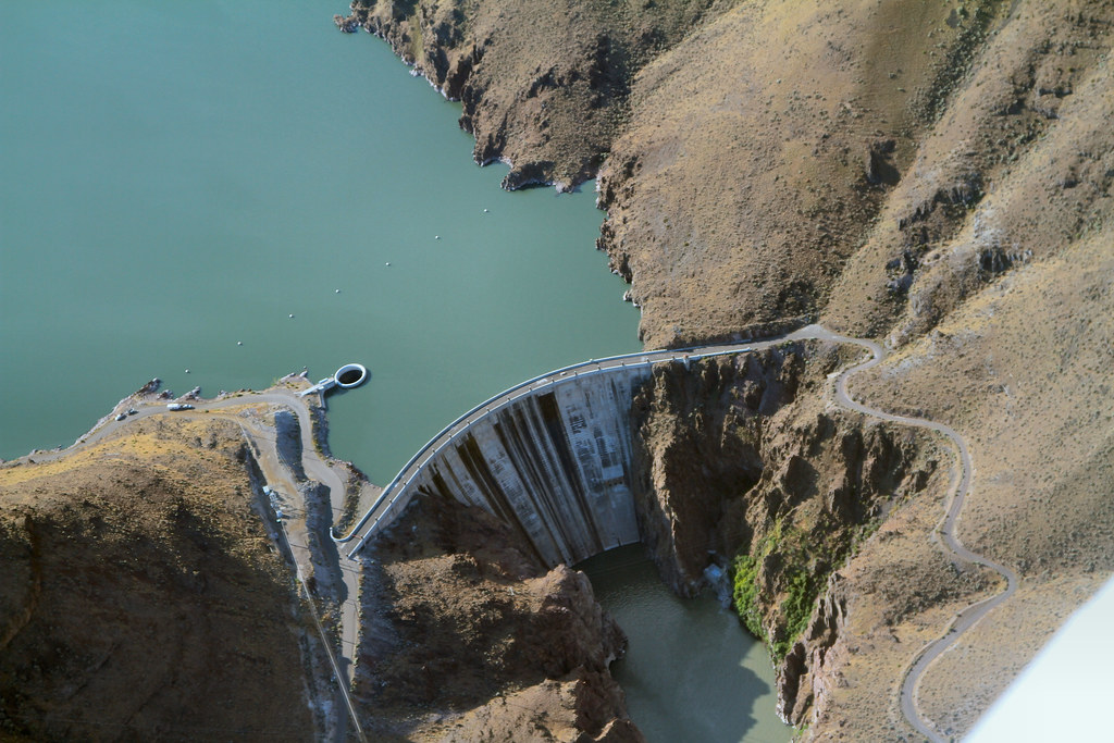 Lake Owyhee Dam Nicholas D. Flickr