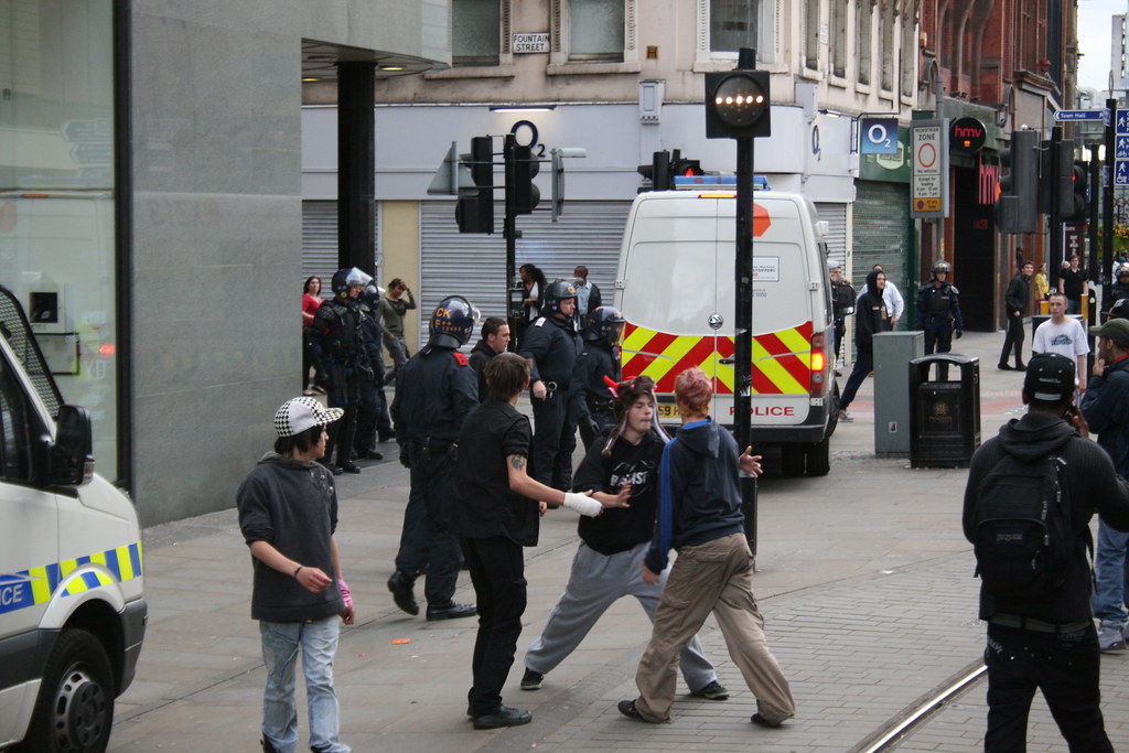 manchester riots Kris Massey Flickr