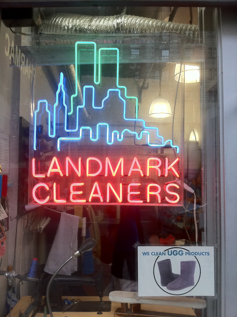 Twin Towers Landmark Cleaners, Upper West Side The Twin T… Flickr