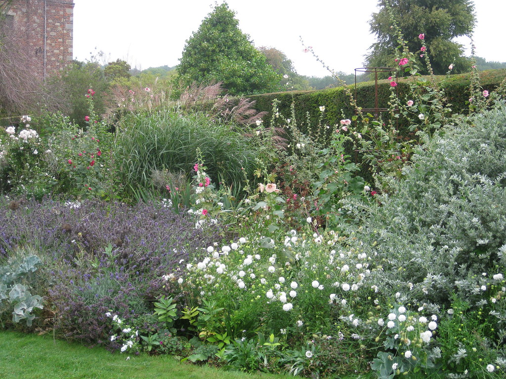 Glyndebourne Gardens Gardens at Glyndebourne August 2011 Matthew