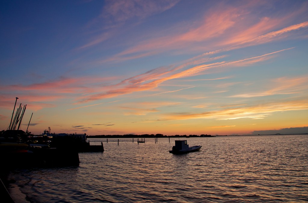 Fair Harbor sunset The Bay side of Fair Harbor, Fire Islan… Flickr