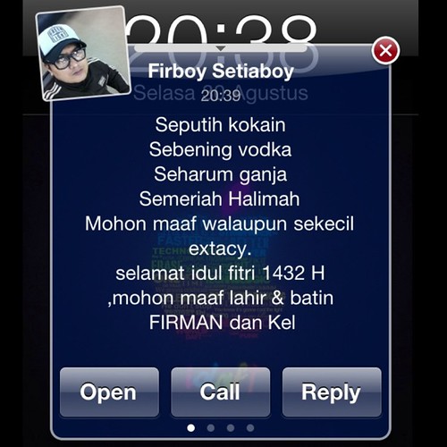 Minal Minul ya guys... Mohon maaf lahir dan batin iph… Flickr