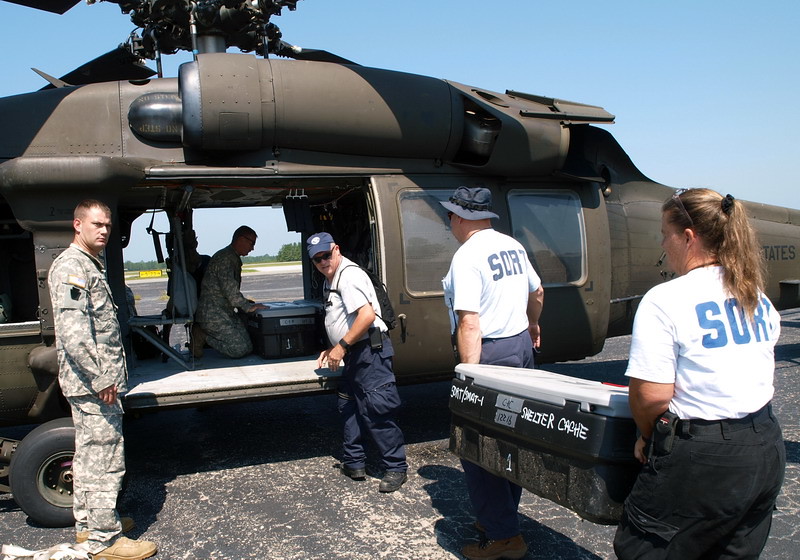 P8281634_1_resize NC ANG crew (Salisbury NC) work to provi… Flickr