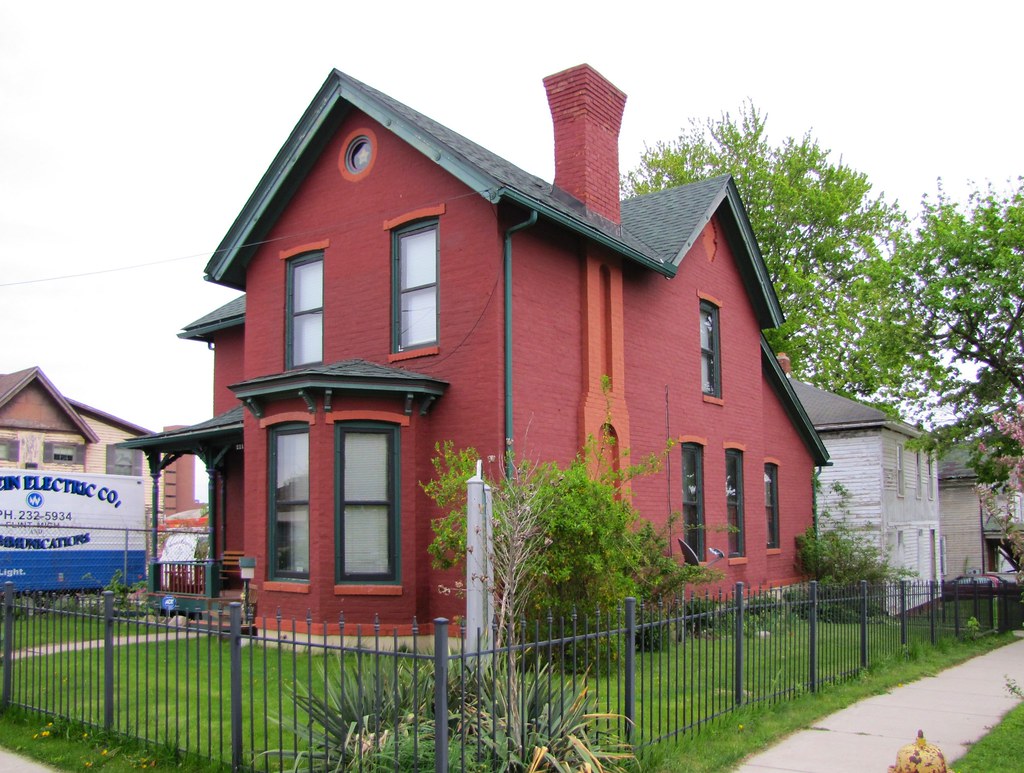 Aldrich House Flint, Michigan Brandon Bartoszek Flickr