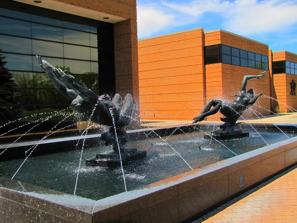 Sculpture Garden Fountain Saginaw Valley State University Flickr