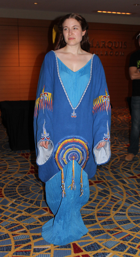 Padme Amidala on Tatooine Padme Amidala costume from Episo… Flickr