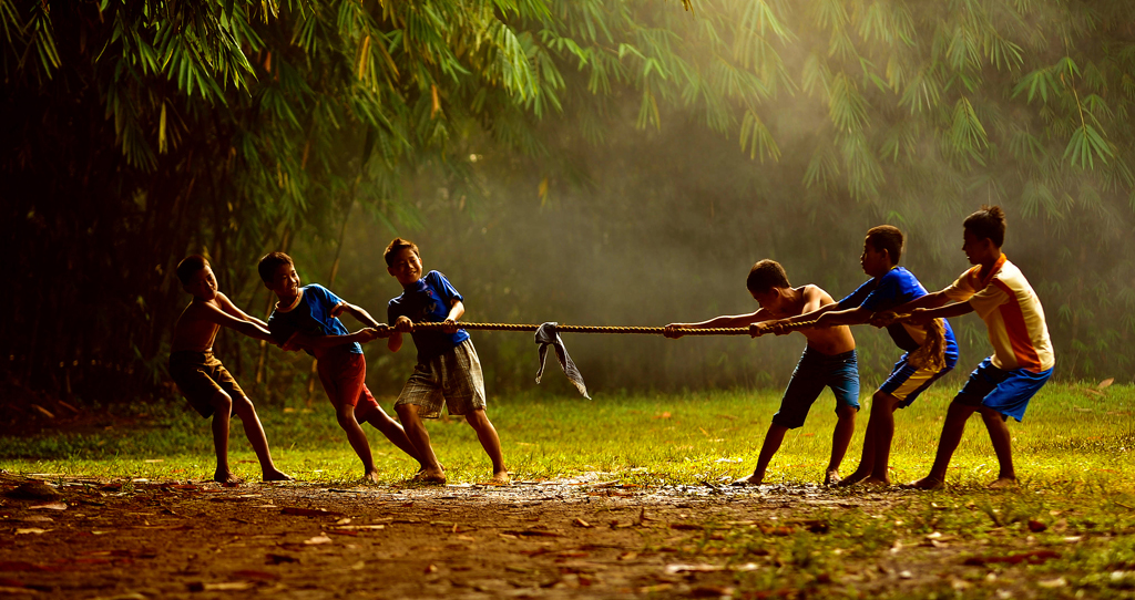 Pull the rope Traditional muscle game [tarik tambang] jobbysetiawan
