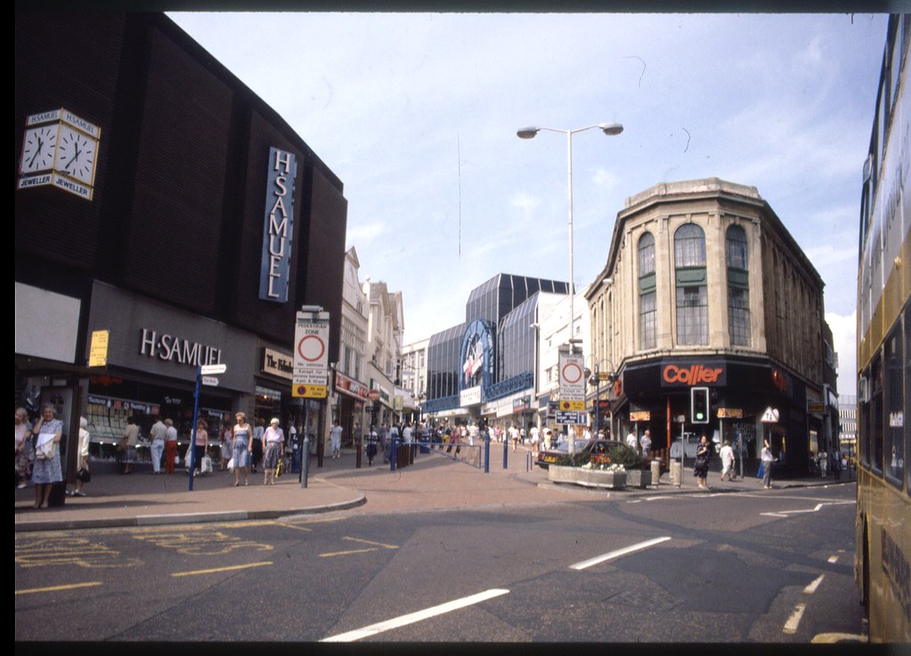 COMMERCIAL RD. THE SQUARE. BOURNEMOUTH. DORSET. MAY 1989 Flickr
