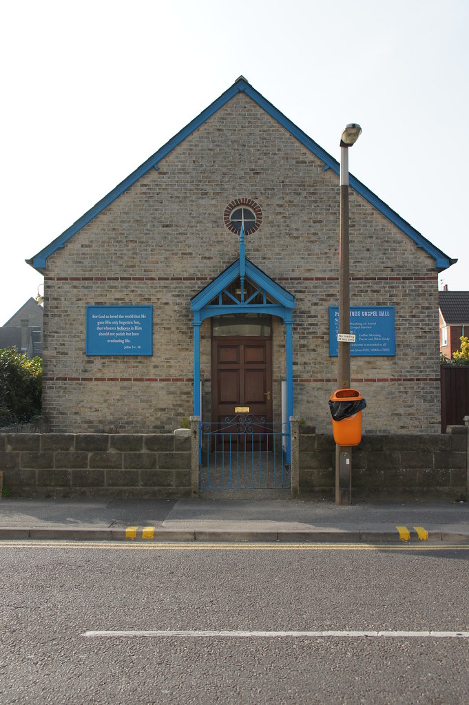 Parkstone Gospel Hall, Churchill Road, Heatherlands, Parks… Flickr