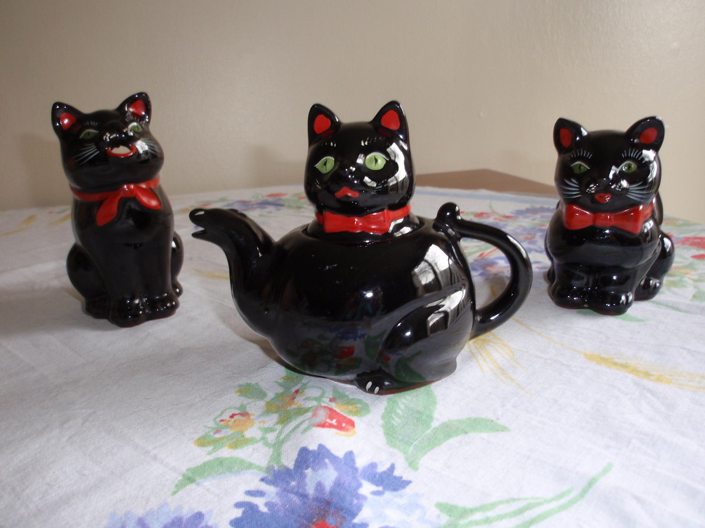Black cat tea set Shafford black cat teapot, creamer, and … Flickr
