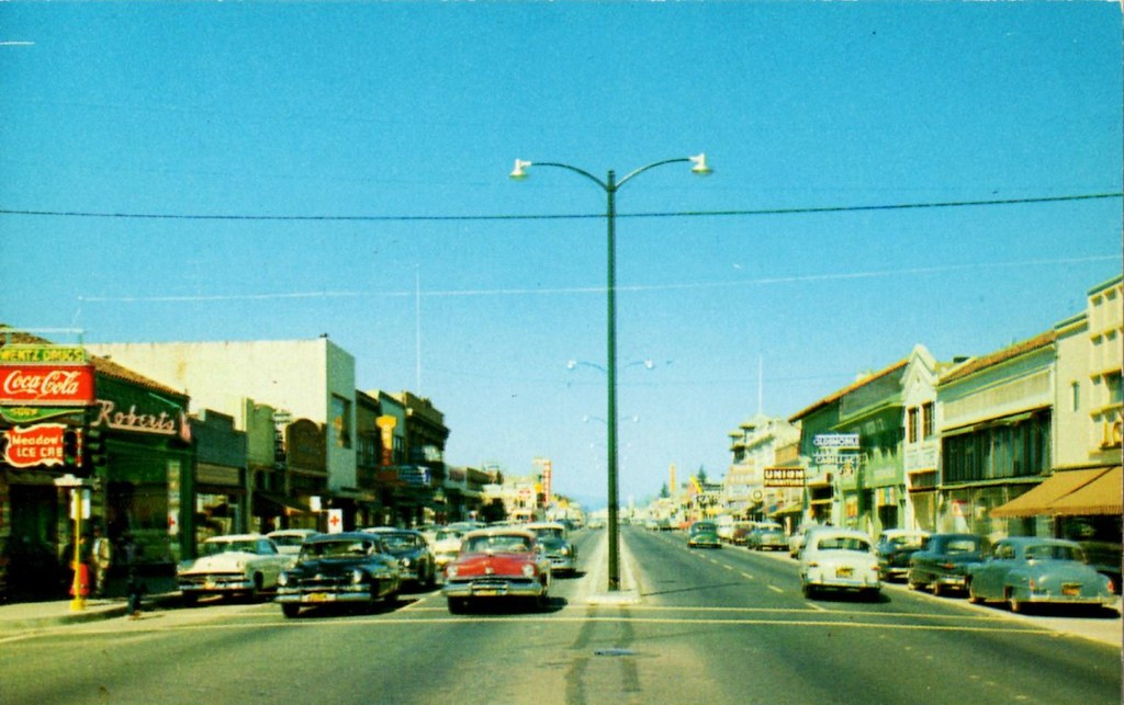 Gilroy, California, Monterey Street, 1950s Alden Jewell Flickr