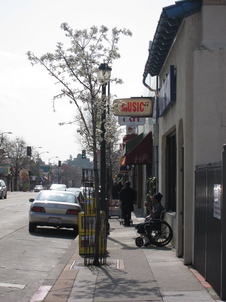 Laurel District 3 Taken in Laurel, East Oakland EverythingOakland