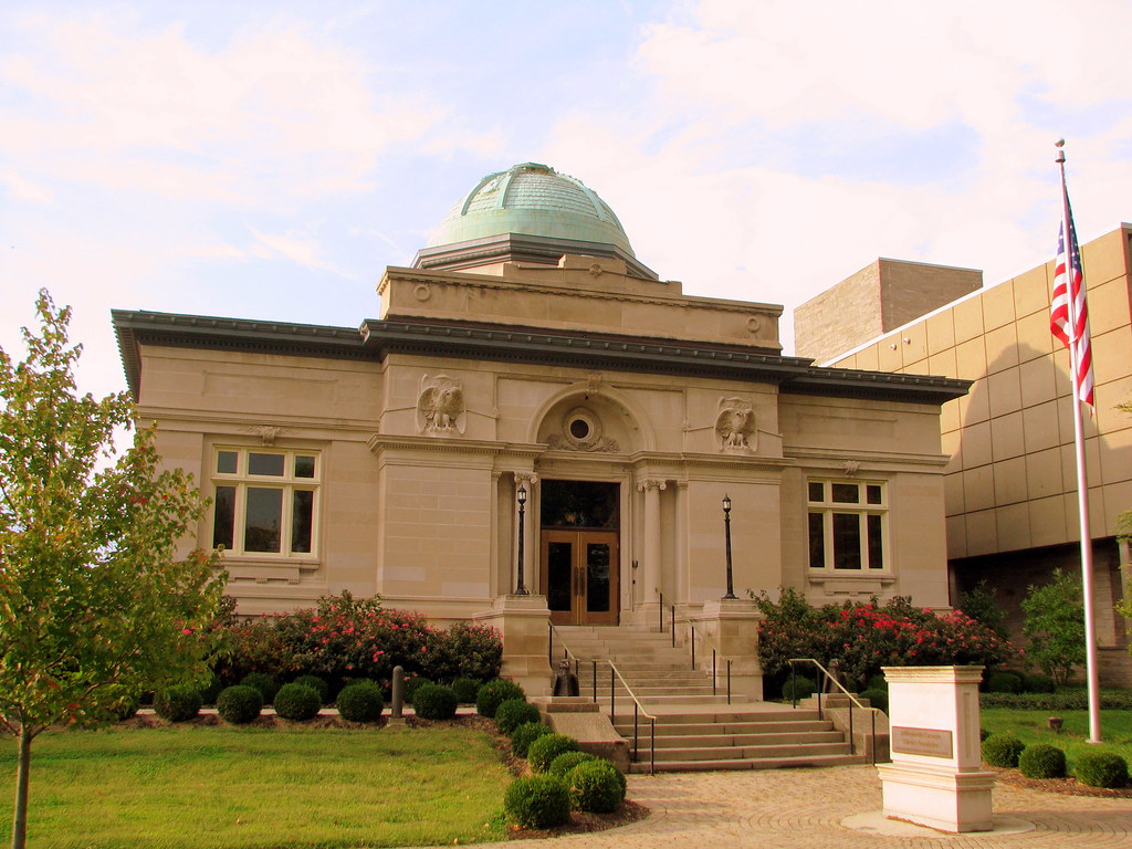 Carnegie Library Jeffersonville, IN The library is locat… Flickr