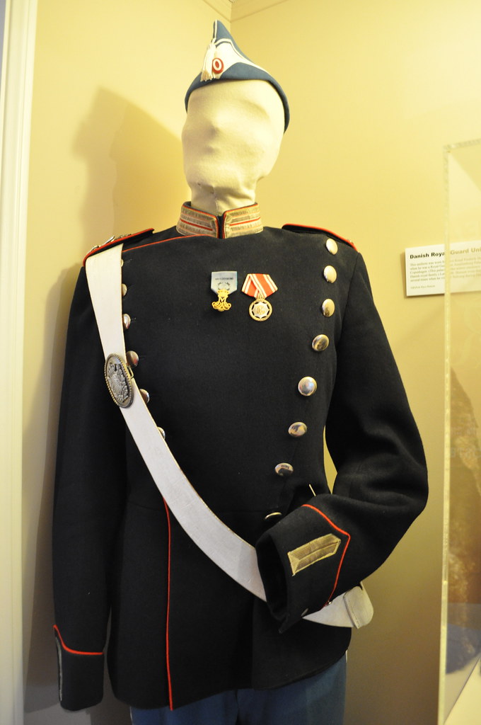 Danish Royal Guard Uniform Solvang, CA Raul Flickr