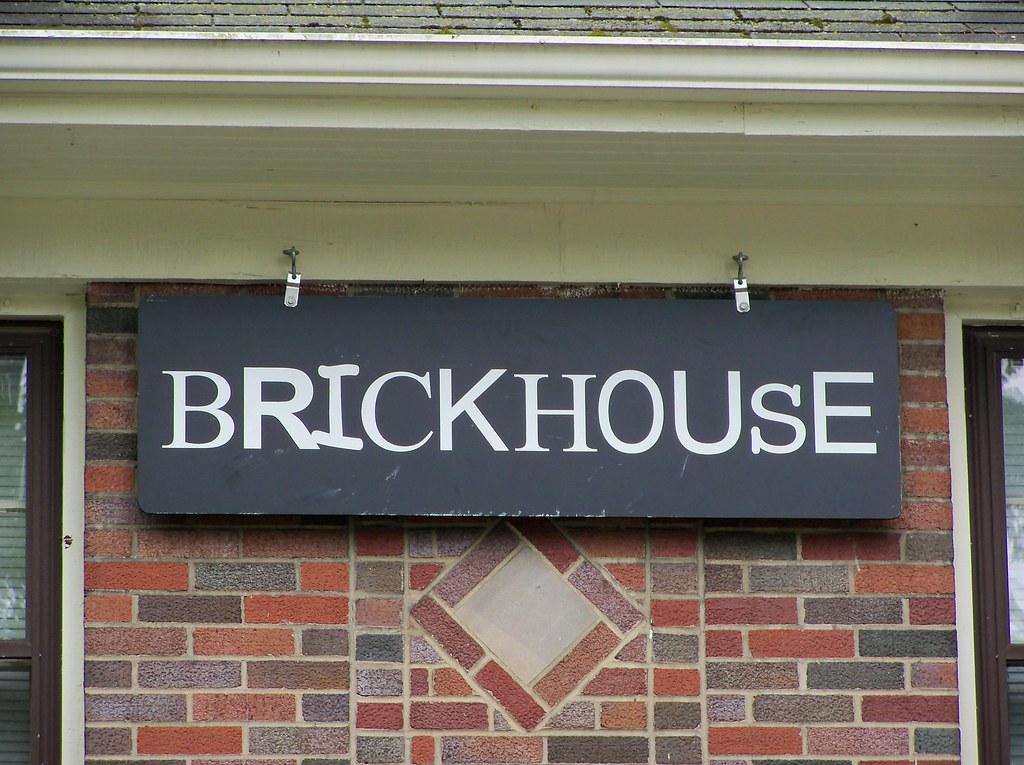 OH Oxford Brickhouse Sign for the Brickhouse house in Ox… Flickr