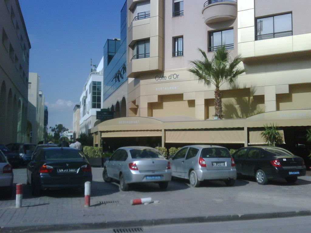 Berges du Lac Tunisia_02 Restaurant le côte d'orle Lac… Flickr