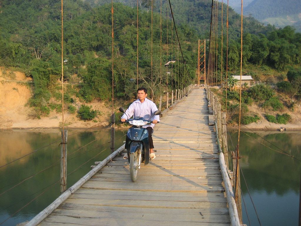 Song Ma river, suspension bridge Song Ma river, suspension… Flickr