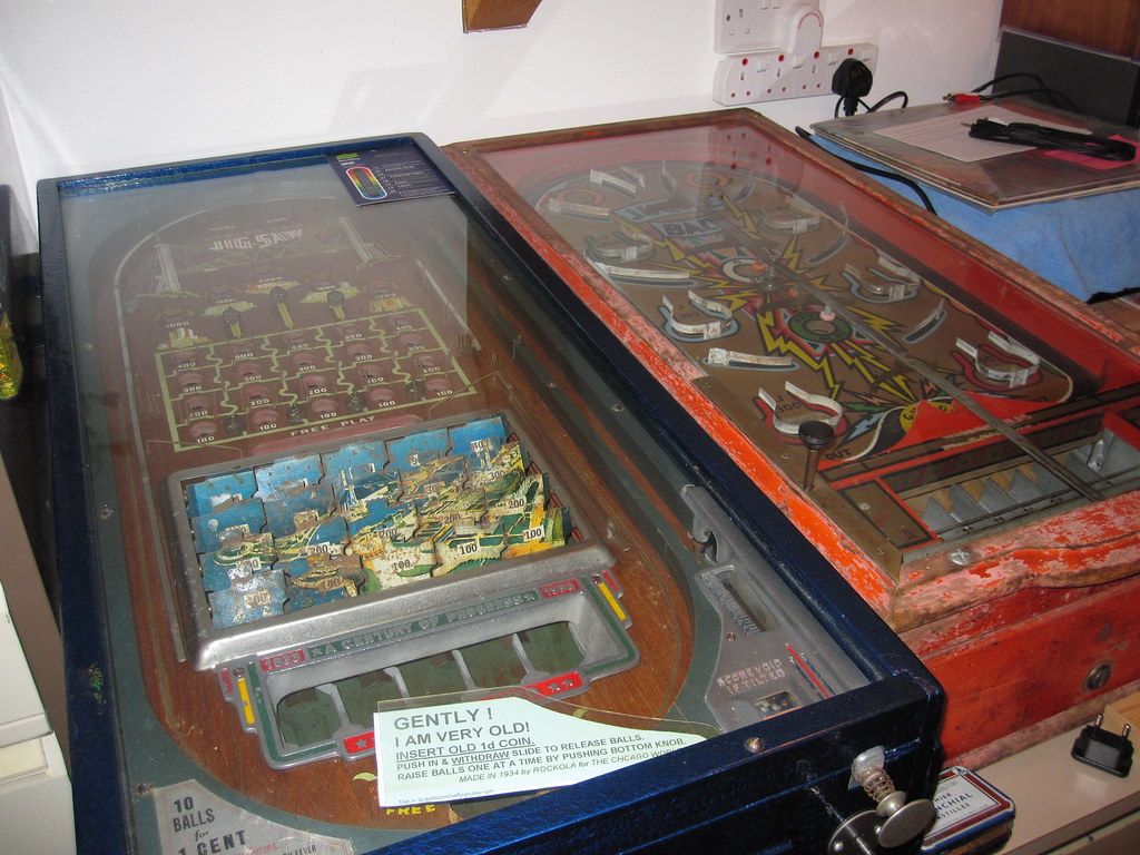 Puzzle Pinball Machines Read about my visit to the Hordern… Flickr