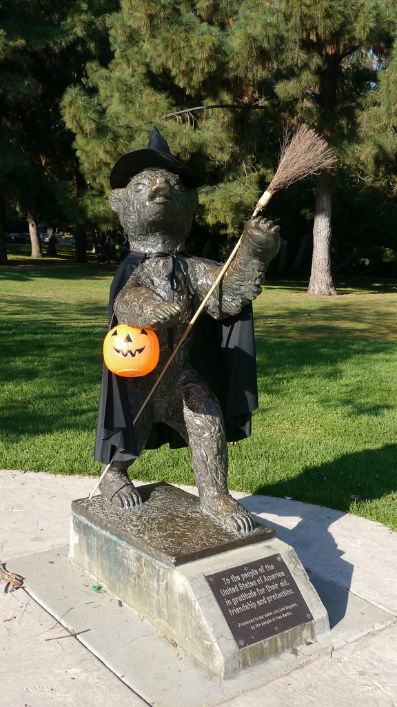 Griffith Park Bear (October 2011) Joe Flickr