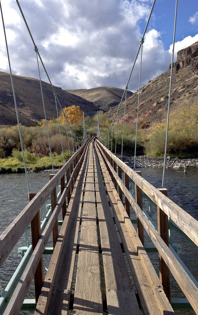 Yakima River foot bridge Gary Ives Flickr
