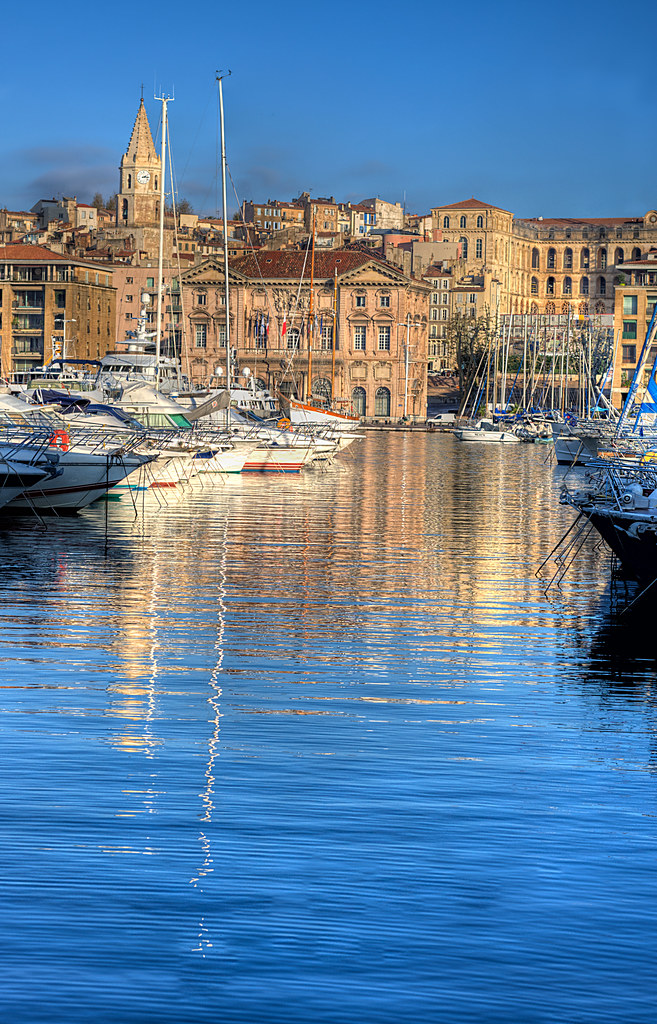 The city hall on the other side Cyril Bosselut Flickr