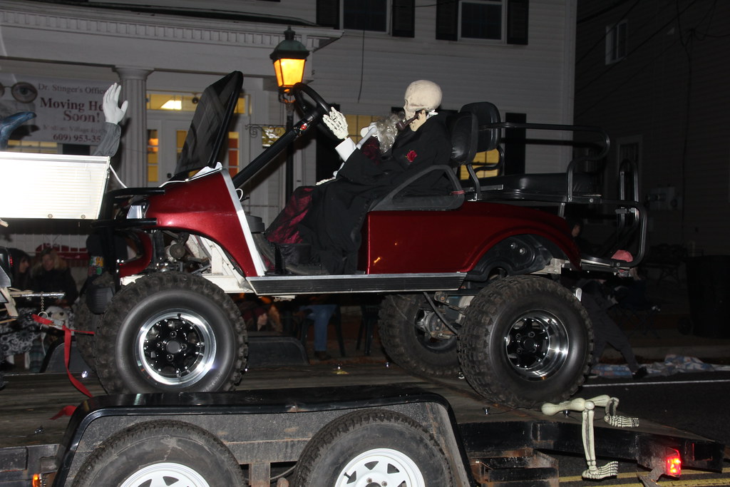 2011 Medford Halloween Parade Chris Pesotski Flickr