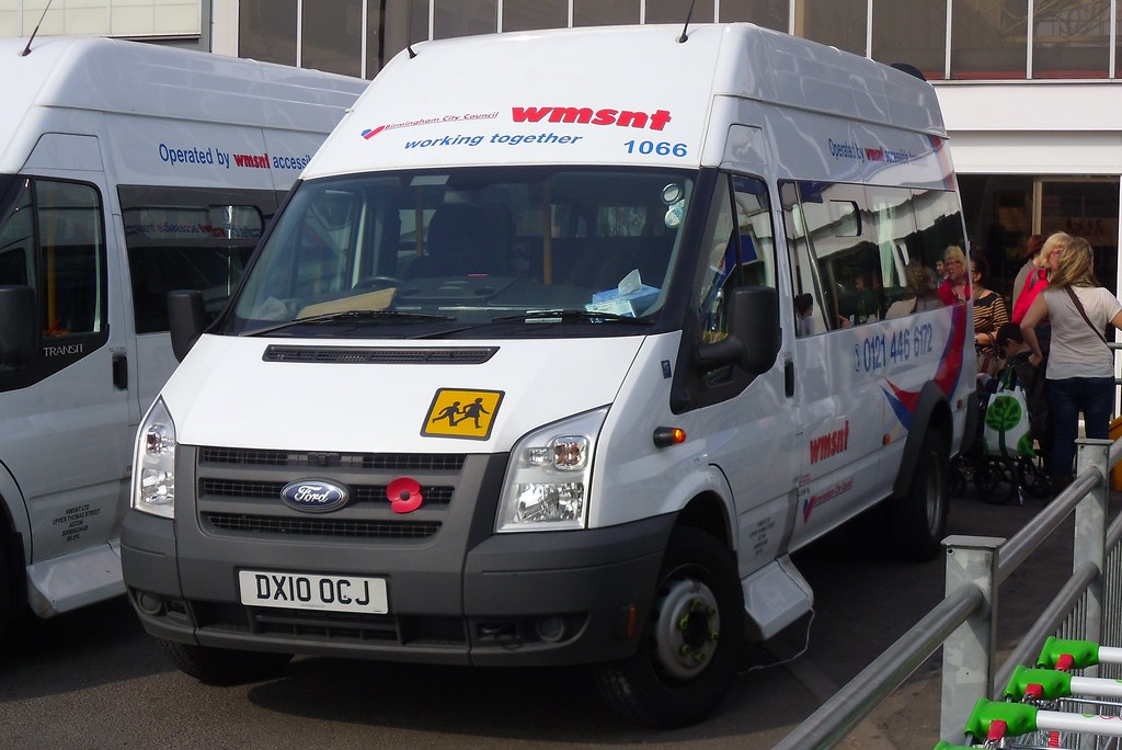 Ring and Ride Ford Transit 1066 (DX10 OCJ) Merry Hill Bus … Flickr