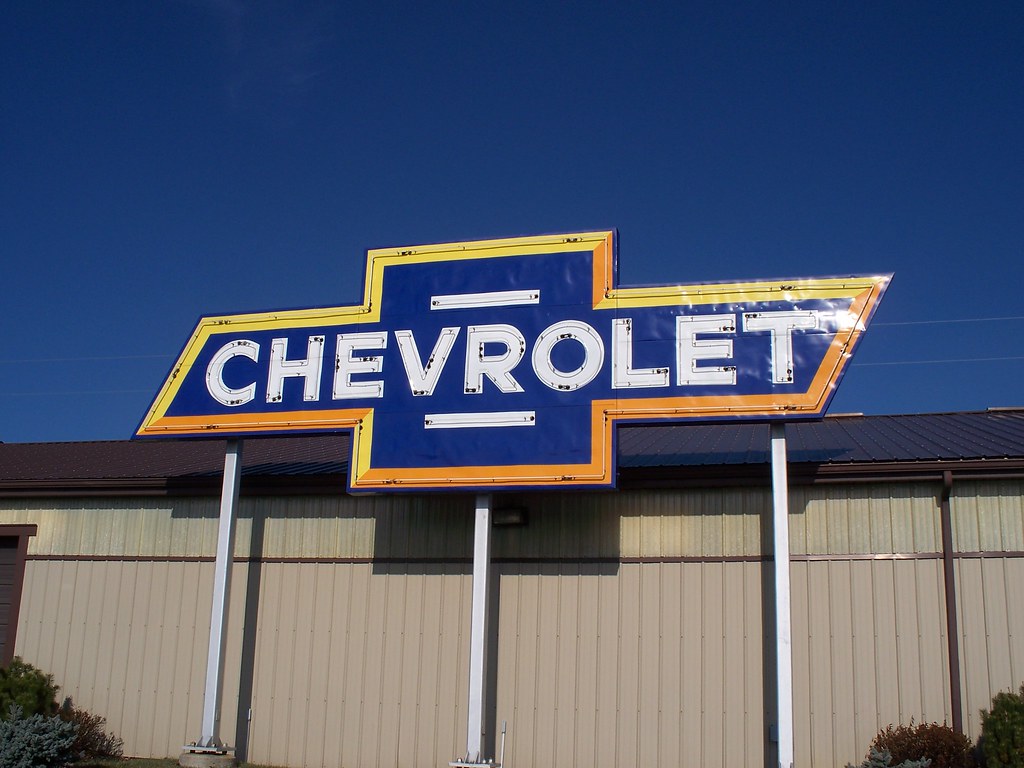 OH Canal Winchester Chevrolet Sign 8 Neon Chevrolet sign… Flickr