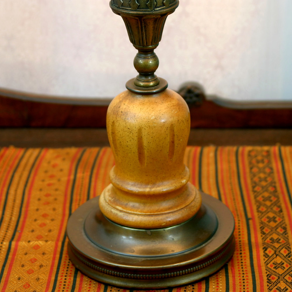 Ornate Lamp with Lighted Center Wonderful ornate lamp with… Flickr