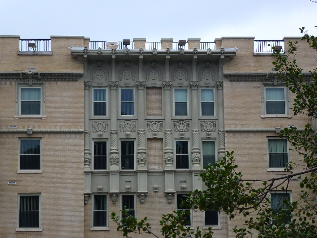 Washington, DC window bay details Meridian Mansions was de… Flickr